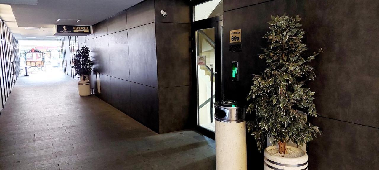 Extra Apartman City Centre Banja Luka Bagian luar foto