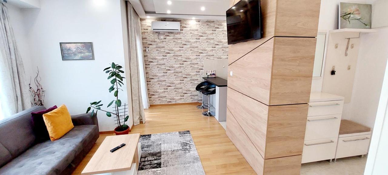 Extra Apartman City Centre Banja Luka Bagian luar foto