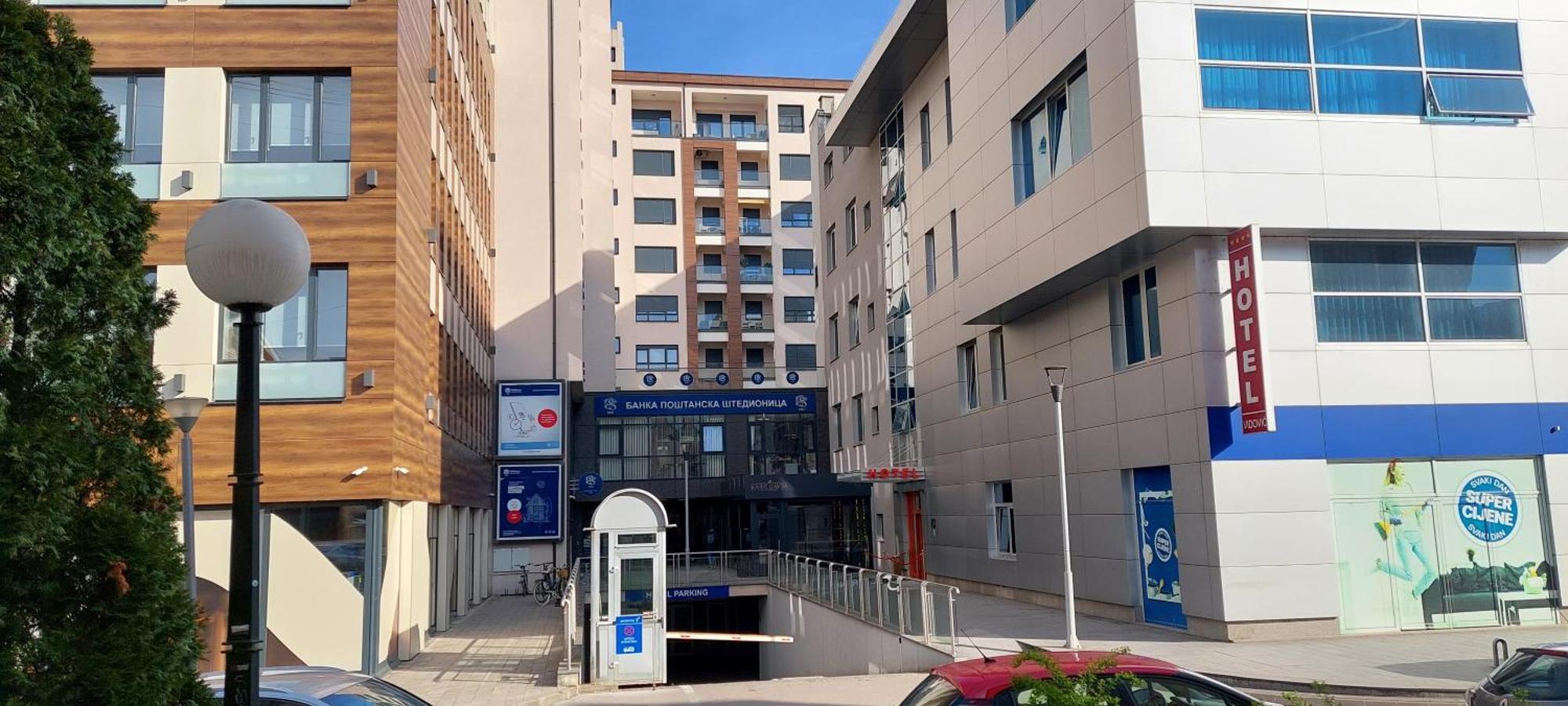 Extra Apartman City Centre Banja Luka Bagian luar foto